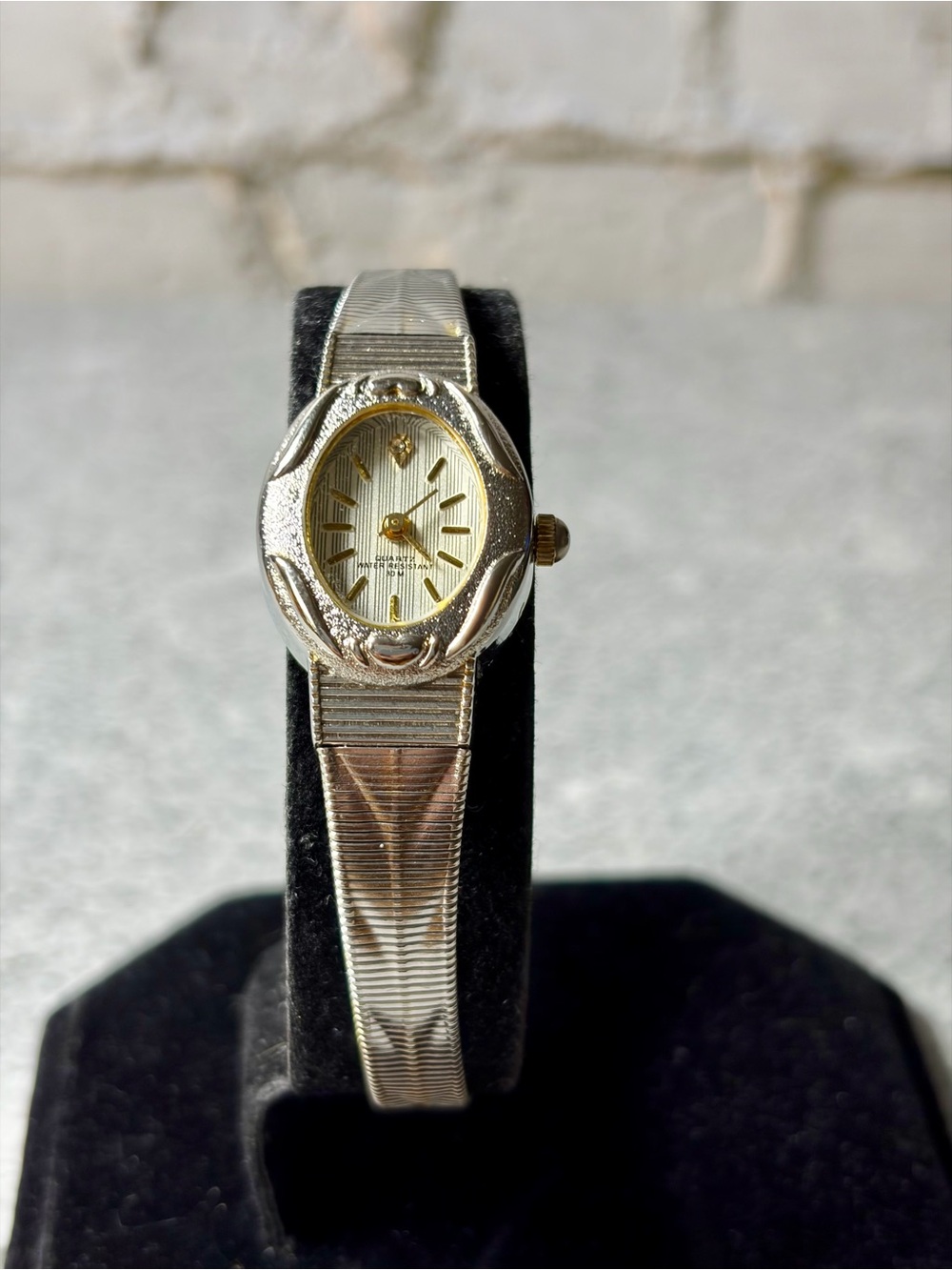 Women’s Silver Tone Oval Quartz Watch Crystal Accent 18mm New Battery